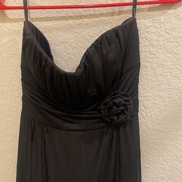▶️Speechless◀️Black ball dress in medium. - Picture 2 of 8